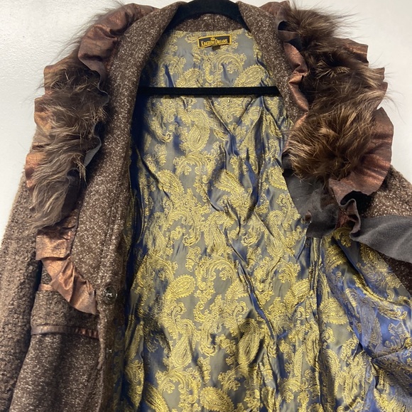 80's Chocolate Brown Ruffled
Trim Raccoon Collar Jacket - Picture 6 of 13